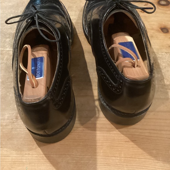 Bostonian Classic Wing Tip Black Leather - Picture 8 of 8